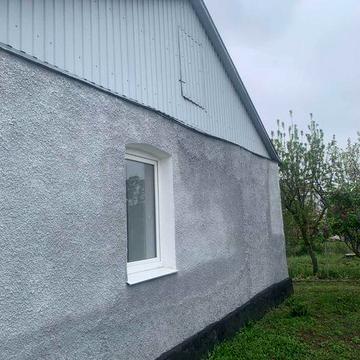 Будинок зі зручностями,є відео-огляд .