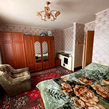 Продам  квартиру в самому центрі села Велика Виска