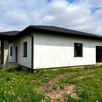Будинок у Рованцях — 99 м² на 6 сотках!