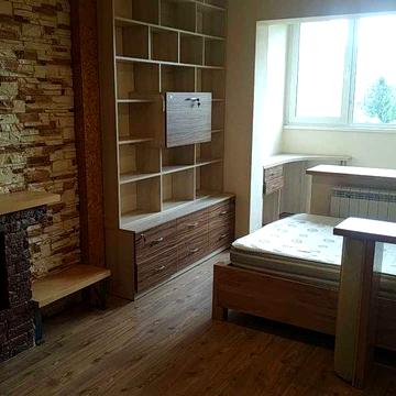 Продам 3 кімнатну. Вул. Дубровицька,10