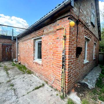 Продаж будинку в центрі міста