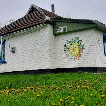 Будинок під дачу або для постійного проживання
