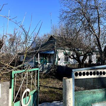 Батьківський дім . без посередників.готовий до проживання..
