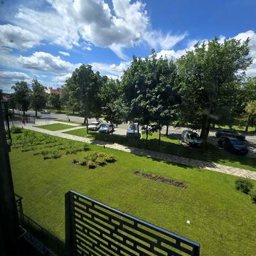 Метрологічна вул., 107