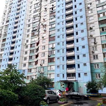 Позняки. Вул. Драгоманова, 1-Г. Новий будинок. Можна під офіс