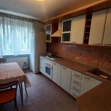 Оренда 3 кімн.квартири в Центрі