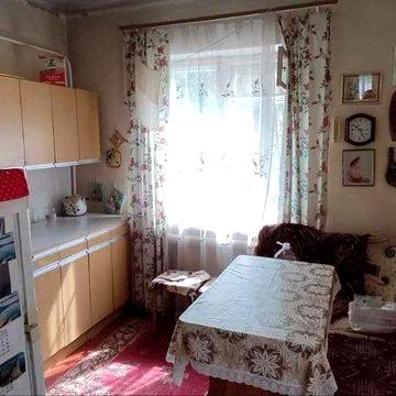 Продаж частини будинку площею 80,3 кв.м в районі ближнього Старого міста є гараж газ електира водопостачання, простий житловий стан але локація цікава