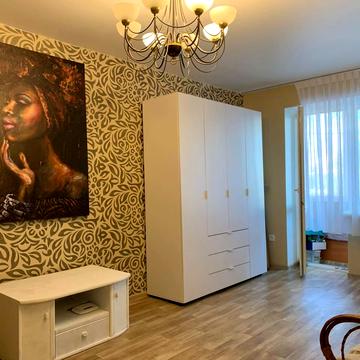 Леоніда Каденюка просп. (Юрія Гагаріна), 20