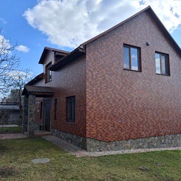 Продаж . МАКАРІВ . Будинок 5 кімн. ГАЗ. 205 М2 Центр