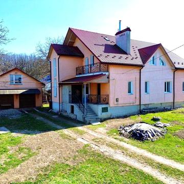Продаж частини будинку у Дрогобичі