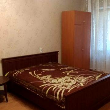 Сдам 1 ком  квартиру на Ильфа и Петрова на длительный срок!