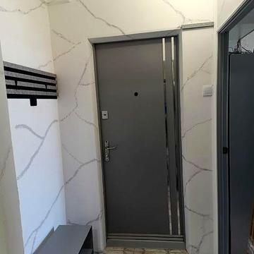 Здам трикімнатну квартиру  по вулиці Миколайчука
