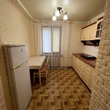 Здаєтся 1 кімнатна квартира в Металургійному районі .