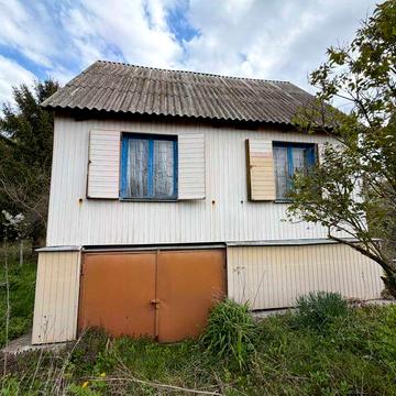 Продається дача біля озера в Київській області з усіма комунікаціями Є ВІДЕООГЛЯД