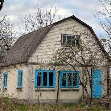 Продам добротний будинок