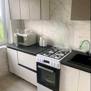 2-кім. пров. Хорольський 5 поверх, роздільні кімнати 45000$
