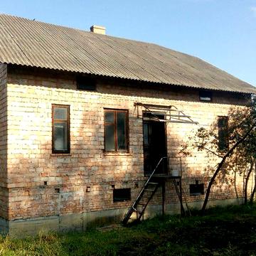 Продається цегляний будинок