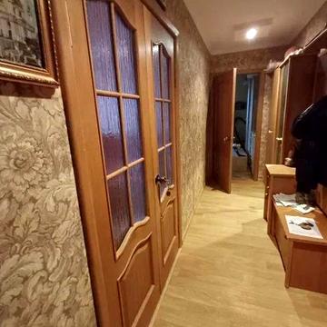 Продам 2-комн квартиру в районе Семафорная ул.