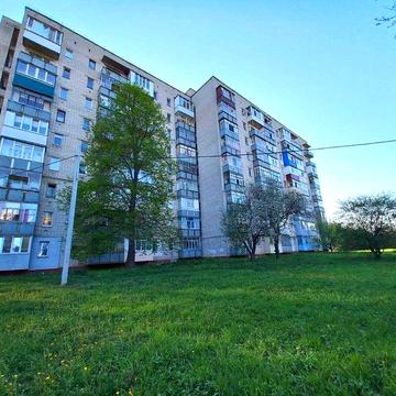 Продам 1 кімнатну квартиру  з гарним видом , пр.Миру 210 (р-н Ремзавод )