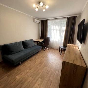 Здам 2 кімнаину квартиру , метро Спортивна