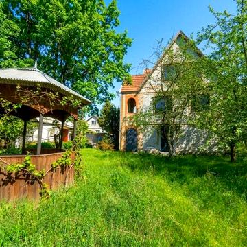 Продаж будинку з банею та ділянкою 10 соток , поруч річка та ліс