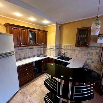 продам просторную 3-к квартиру проспект Героев Победа 6 Соборный