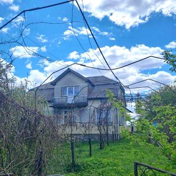 Будинок у Мазурівці Стрийського району