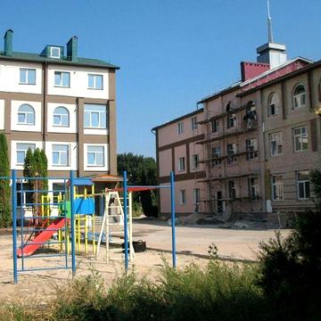 ЗДАМ ХОРОШУ ОДНОКІМНАТНУ КВАРТИРУ в м. Ніжин.
Вул. Чернігівська, 112-Б
Будинок «Скануючих пристроїв»
1-й поверх/3-ри поверхового будинку.
Затишна та т