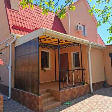 Продаж в с.Нерубайському гарного будинку в центрі Наті, вул Корольова, заїзджай і живи, землі 9.17 сотки