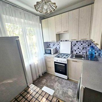 Оренда 3х кімнатної, ПРОСПЕКТ НЕЗАЛЕЖНОСТІ (МІКРОРАЙОН), МЕБЛІ та ТЕХНІКА, є балкон!
