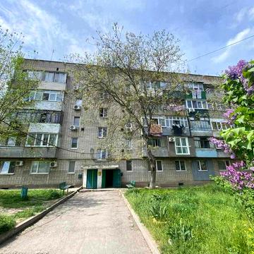 Продам 1 ну квартири в смт. Яворницьке (колишня назва смт.Іларіонове)