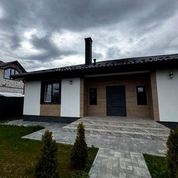 Чудовий якісний будинок при вʼїзді у Ворзель, альтанка BBQ, навіс на 2 авто!