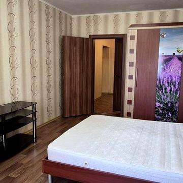 Пропонується на продаж 2-а квартира на Троєщині, вул.Милославська 16