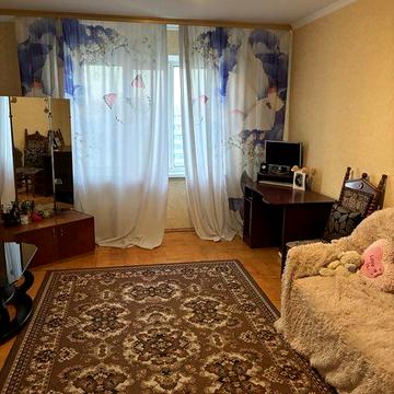 Продам двокімнатну  вул Чорних Запорожців 70 Бровари