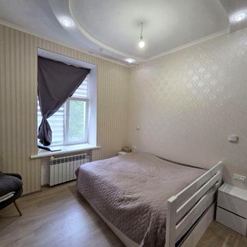 Продам 2к  Сталинку на Садовой