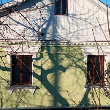 Продам 1/2 частину будинку (Бородянка, центр)