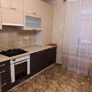 Здається 1 кімнатна квартира, Зодчих 15