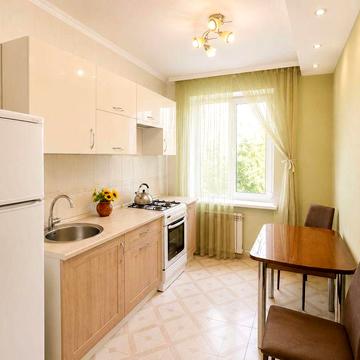 Продам 2х кімнатну квартиру Тополь 2 будинок 2