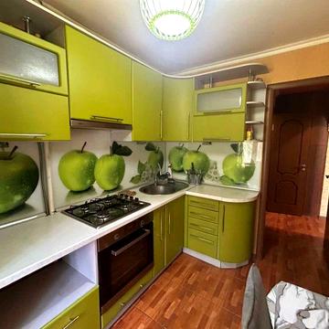 Оренда комфортної трьохкімнатної квартири на Зарічному