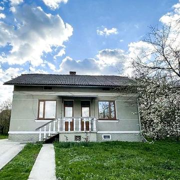 Продаж цегляного будинку біля Трускавця ( с. Солець)