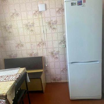 Сдам 1 комн квартиру. Рядом супермаркет Класс.  15 минут от метро Индустриальная