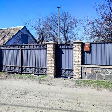Продається приватизований, газифікований будинок в селищі Єрки, Черкаської області