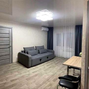 Продам 2х комнатную квартиру р-н проспекта А. Поля