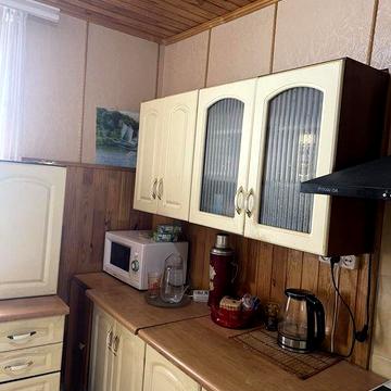 Продам 2 комнатную квартиру на Красном Камне