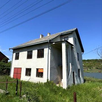 Будинок, м. Заставна ,202м2, після будівництва,2 поверхи