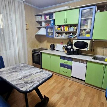 Милославська вул., 12