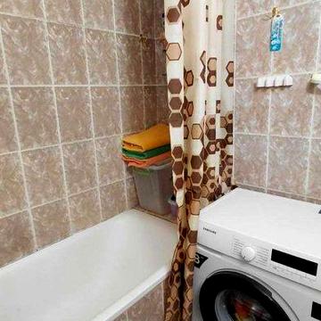 Продаж 1к.проспект Юності Вишенька з ремонтом 43тис.