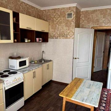 1-кімнатна вул. Олевська, 11 , 43 м²