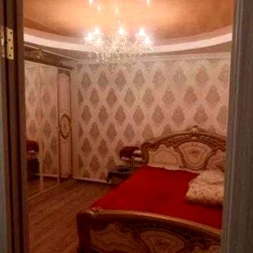 Продам  шикарний будинок з зручностями є газ світло  вода, с/вузол. В м. Березівка. р9
