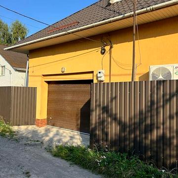 Продаж 3к Дім Озерна вулиця